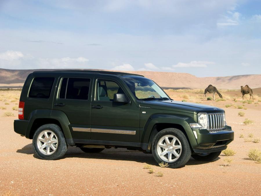  Jeep Cherokee Limited CRD 2007 года  (фото 4 из 30)